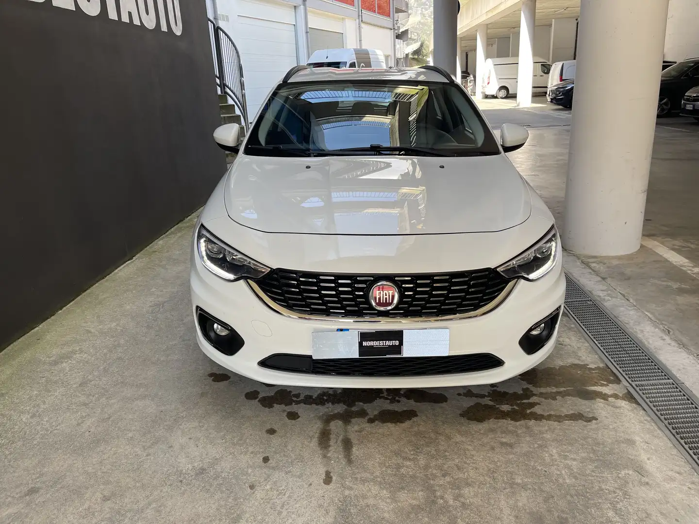 Fiat Tipo SW 1.6 MJT Business S&S AUTOM. NAZIONALE Bianco - 2