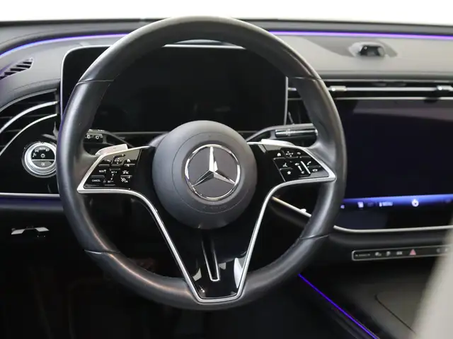 Mercedes-Benz E-Class view 10