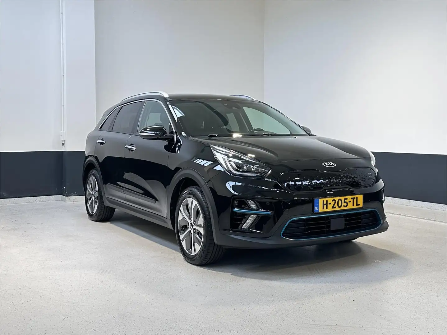 Kia e-Niro ExecutiveLine 64 kWh | 1 Eig| SOH 100% | JBL | App Noir - 1