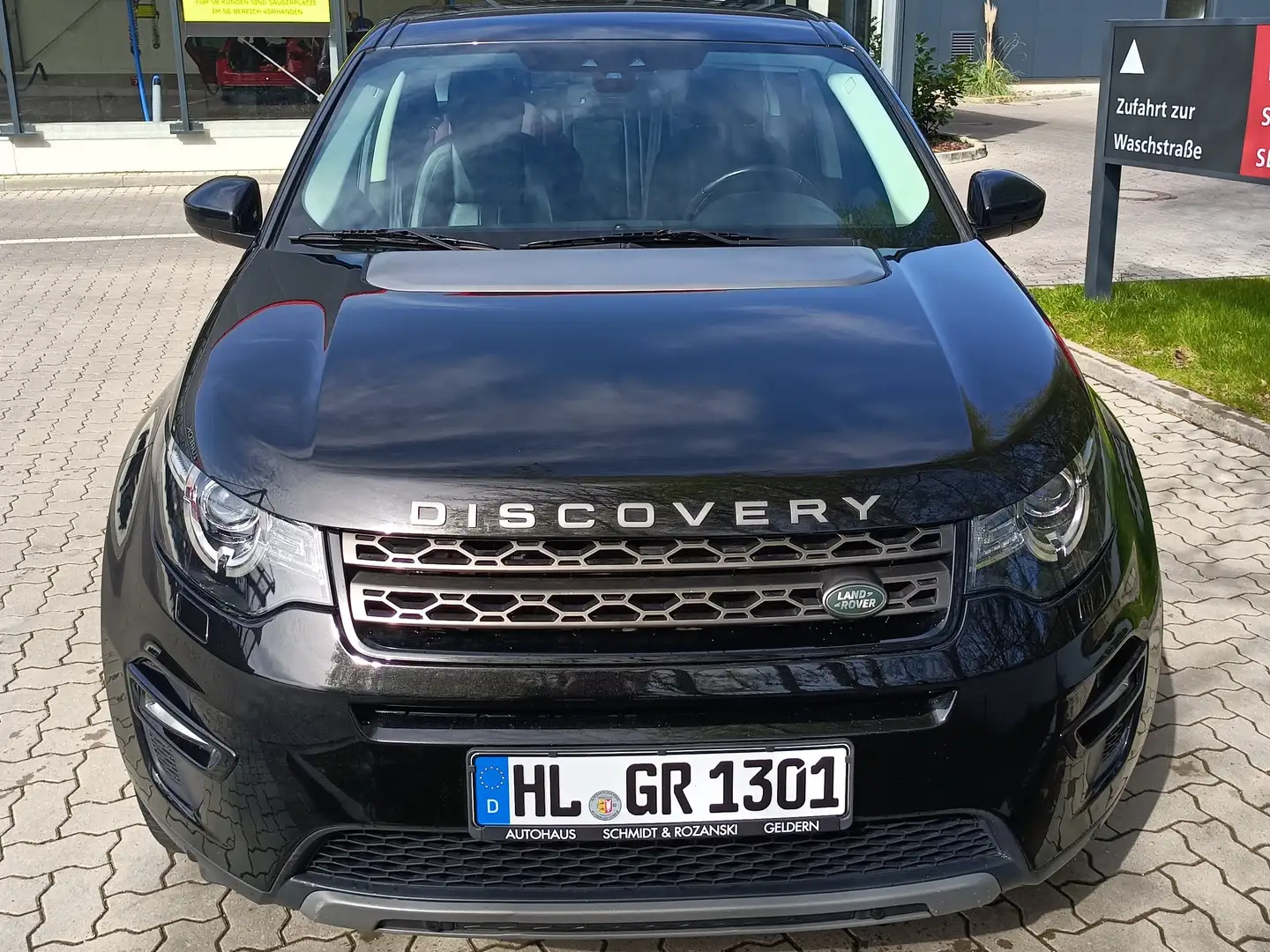 Land Rover Discovery Sport Discovery Sport TD4 Aut. HSE Luxury Schwarz - 2