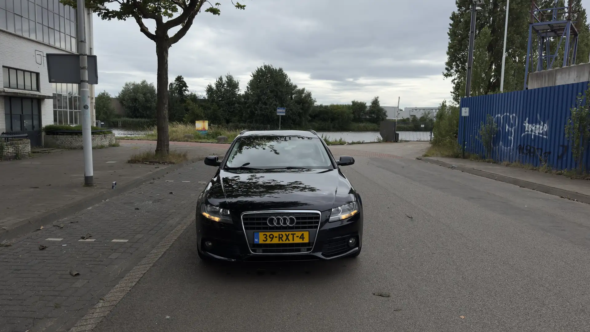 Audi A4 2.0 TFSI Pro Line Zwart - 1