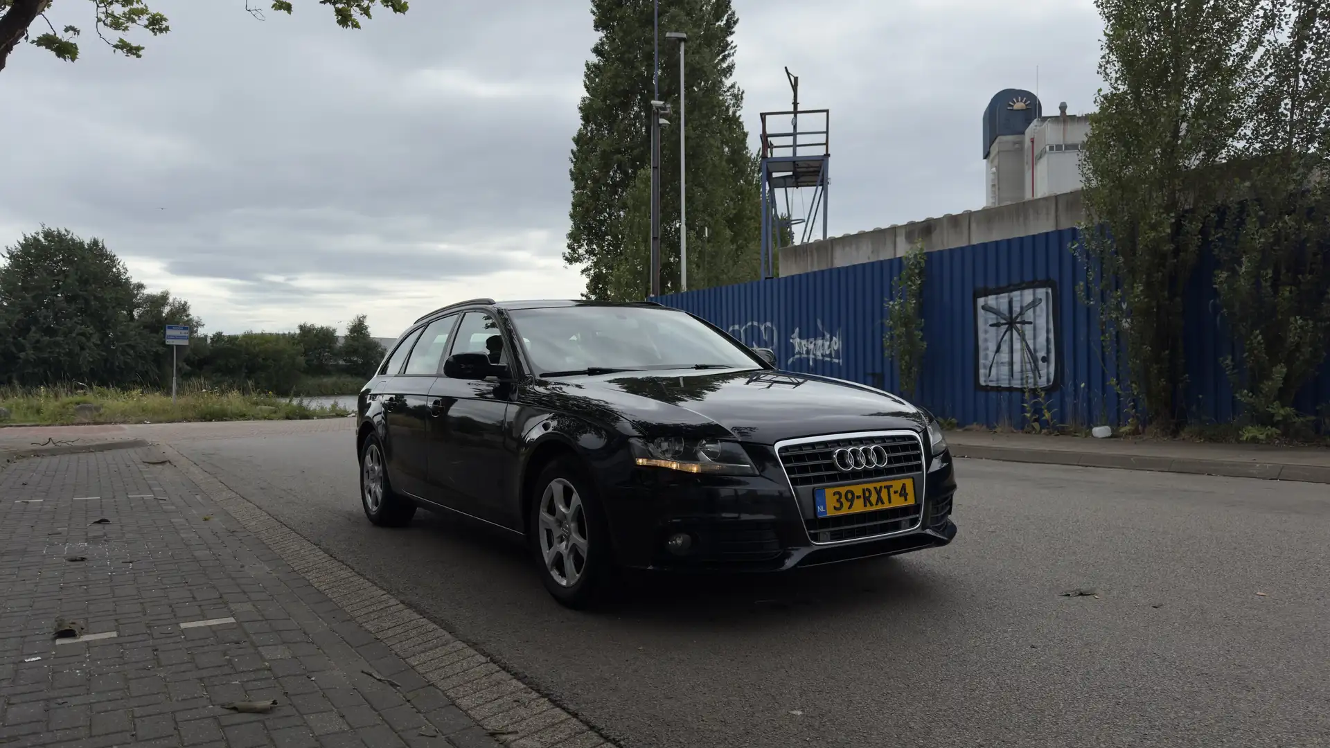 Audi A4 2.0 TFSI Pro Line Zwart - 2