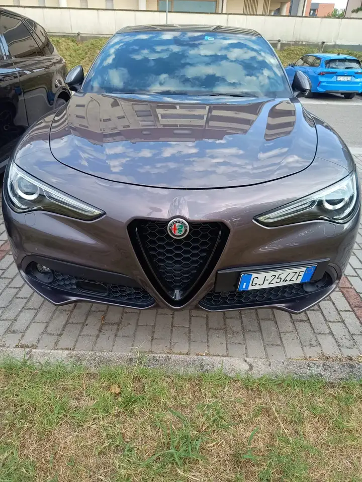 Alfa Romeo Stelvio 2022 — фото 6