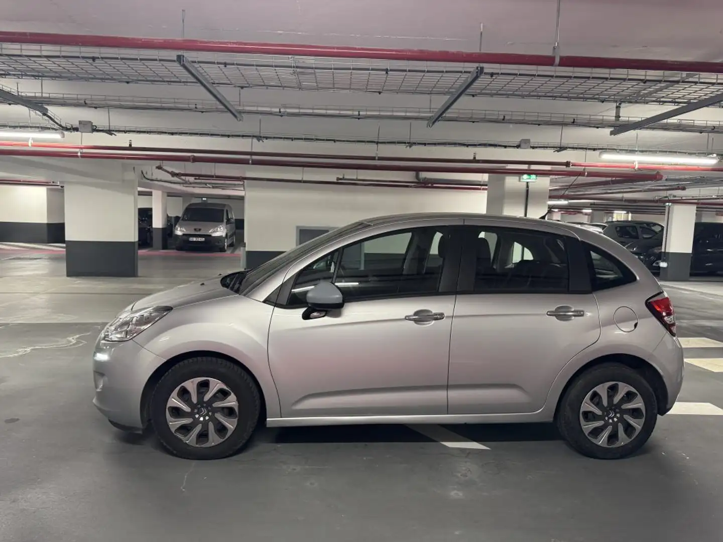 Citroen C3 1.2 VTI 82 MUSICBOX Gris - 2