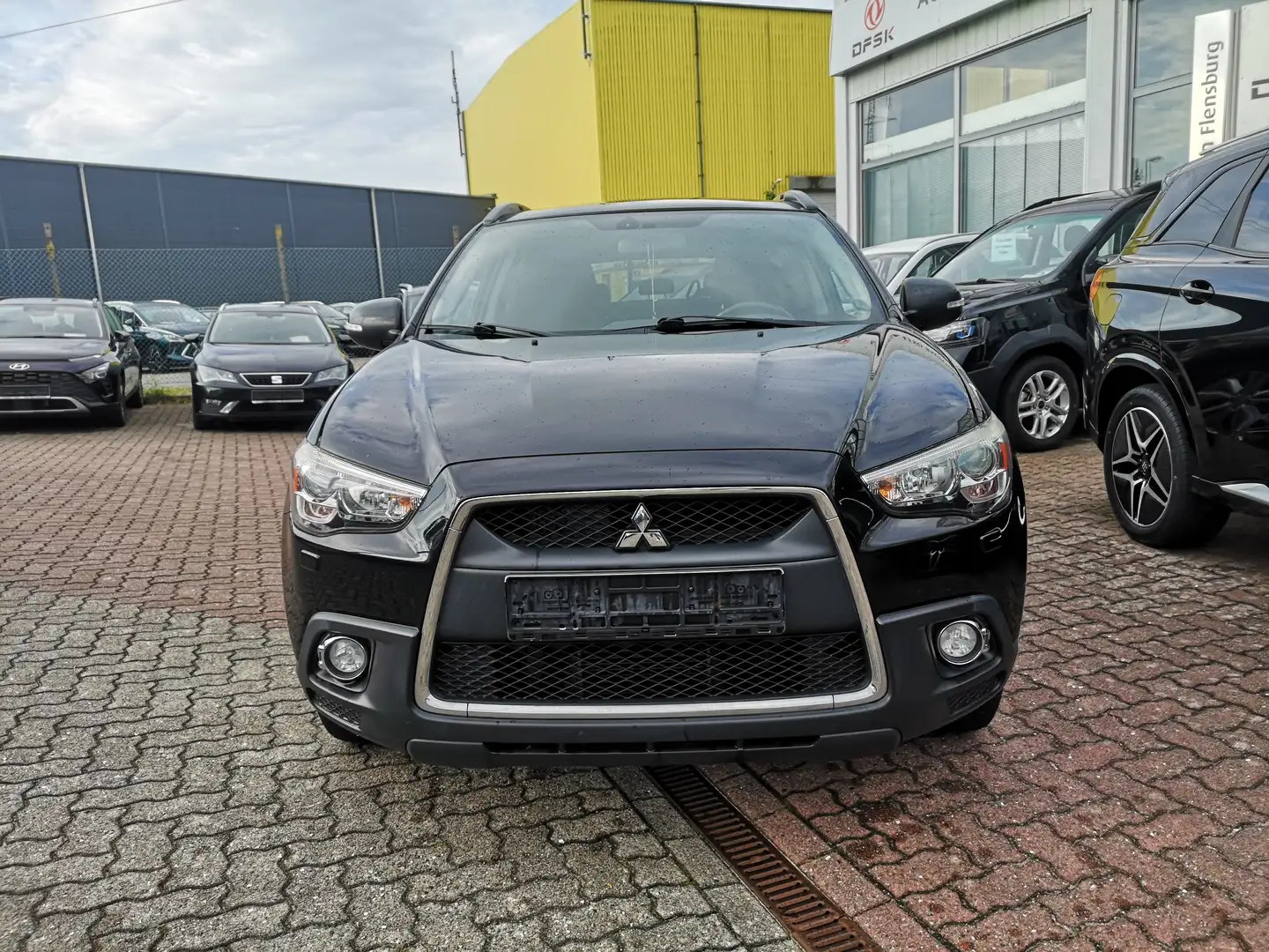Mitsubishi ASX Intense 4WD*Anhängerkupplung*Klima*Panorama Schwarz - 2