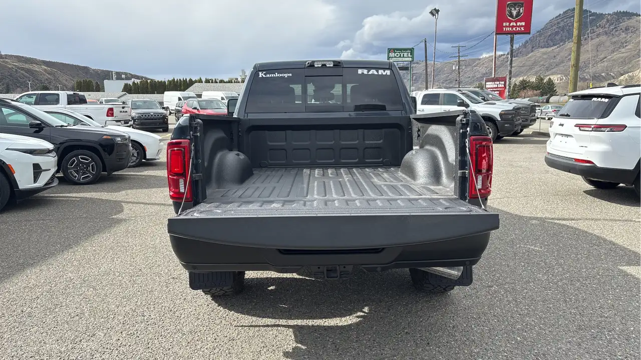 RAM 2500 снимка RAM 2500