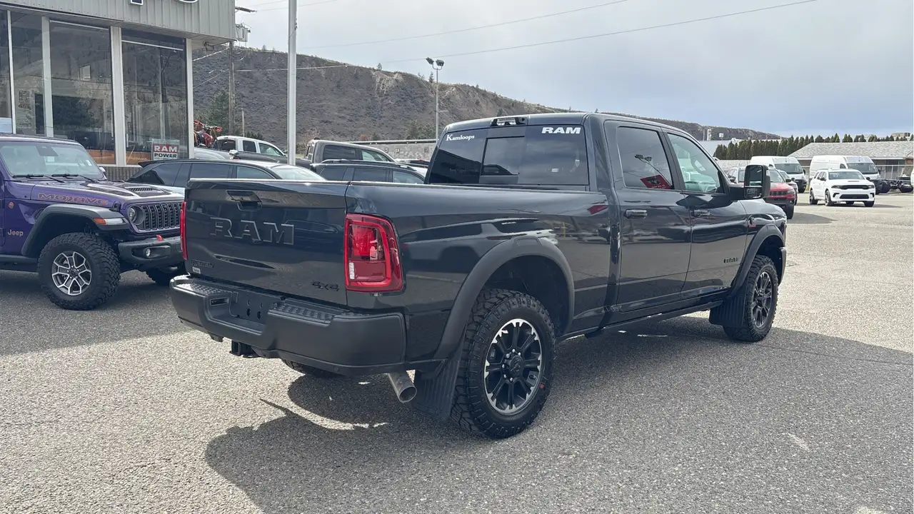 RAM 2500 снимка RAM 2500