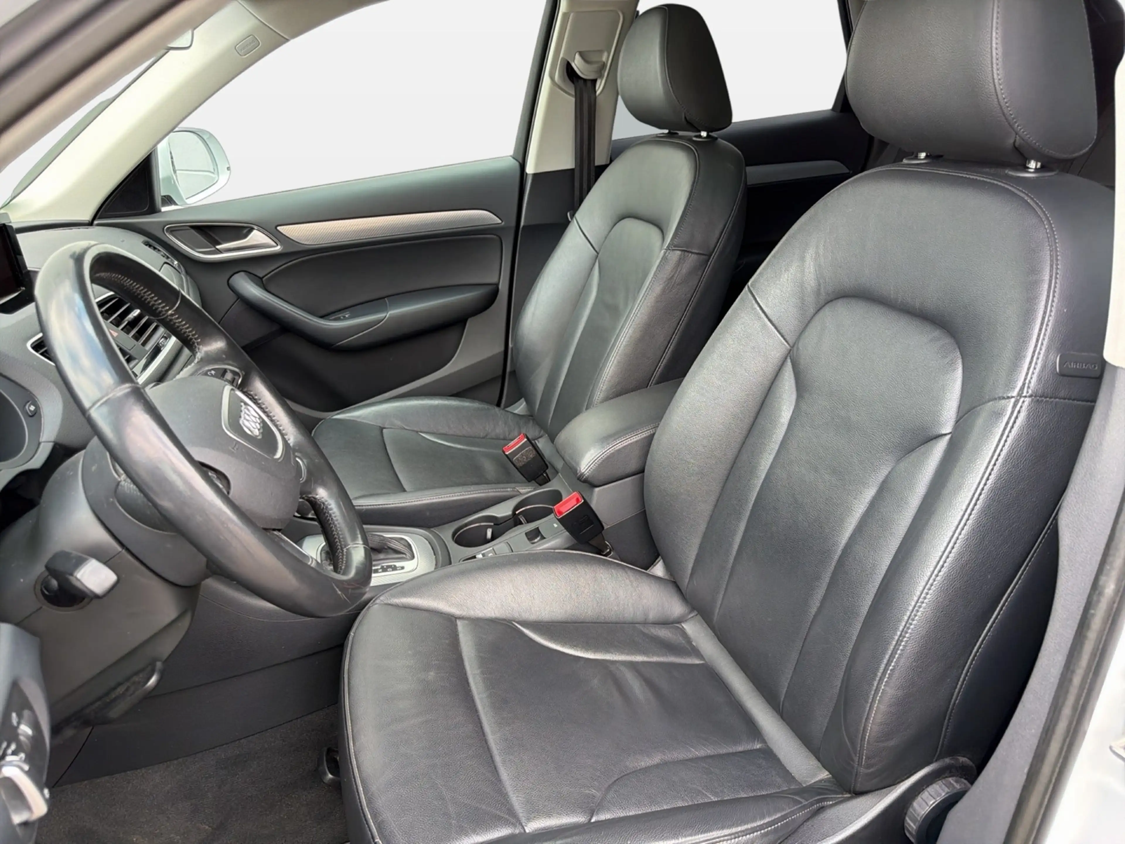 Audi Q3 2.0 TDI design quattro S Line nur an Händler — photo 9