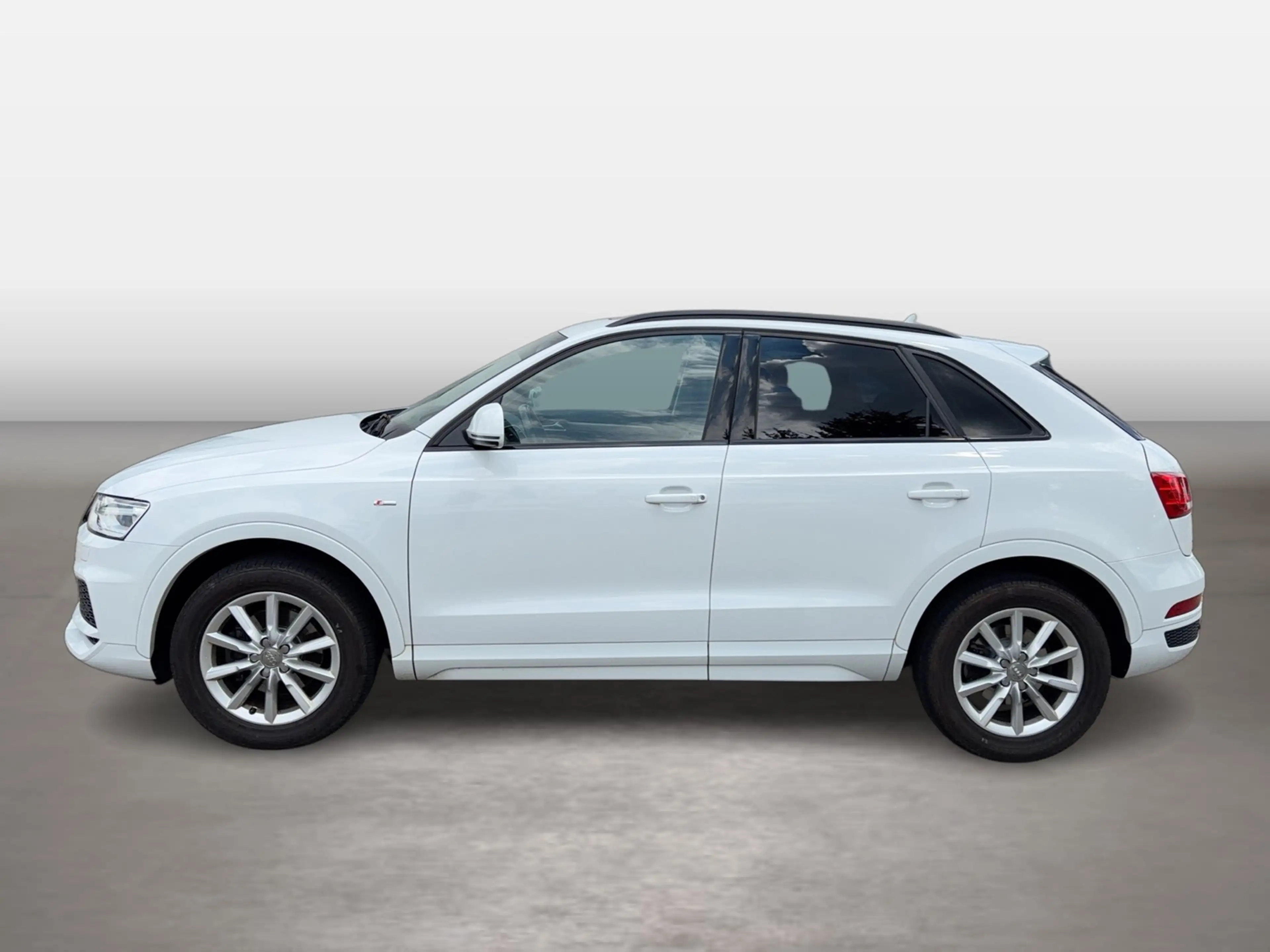 Audi Q3 2.0 TDI design quattro S Line nur an Händler — photo 3