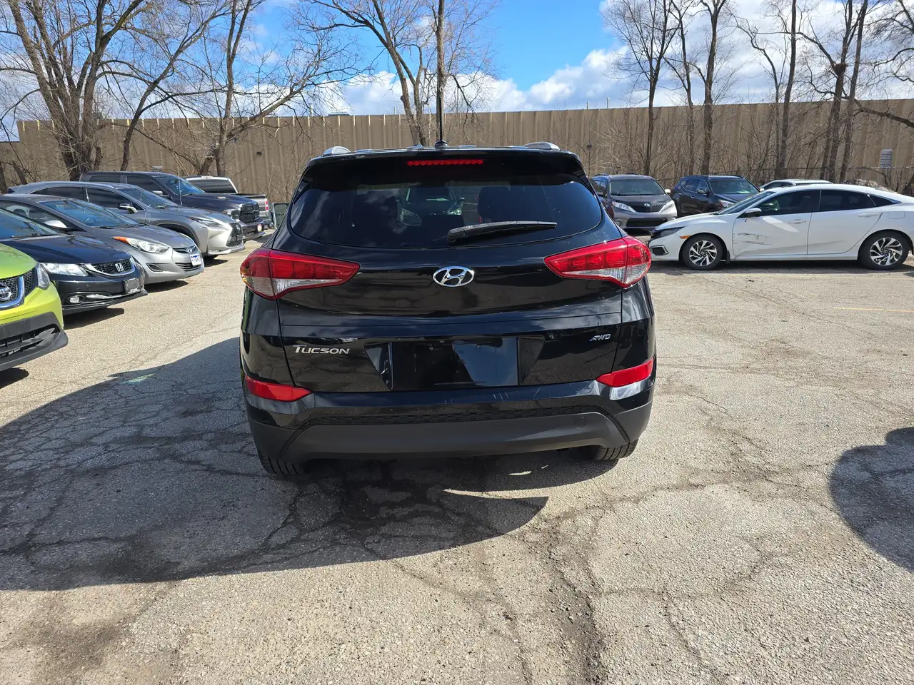 Hyundai TUCSON снимка Hyundai TUCSON