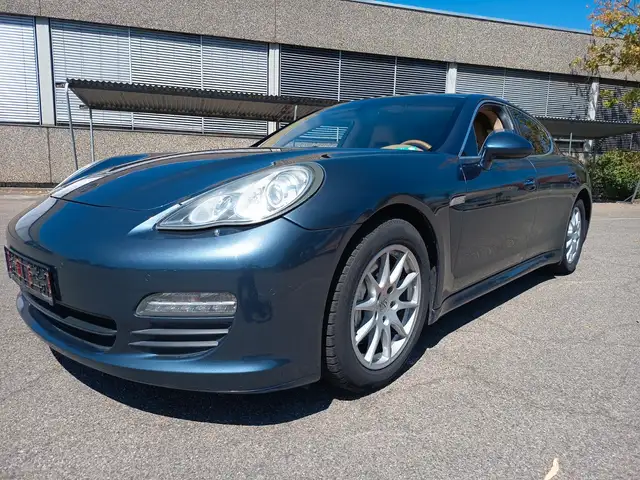 Porsche Panamera S