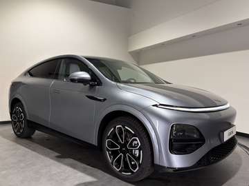 RWD Long Range | Donker Interieur