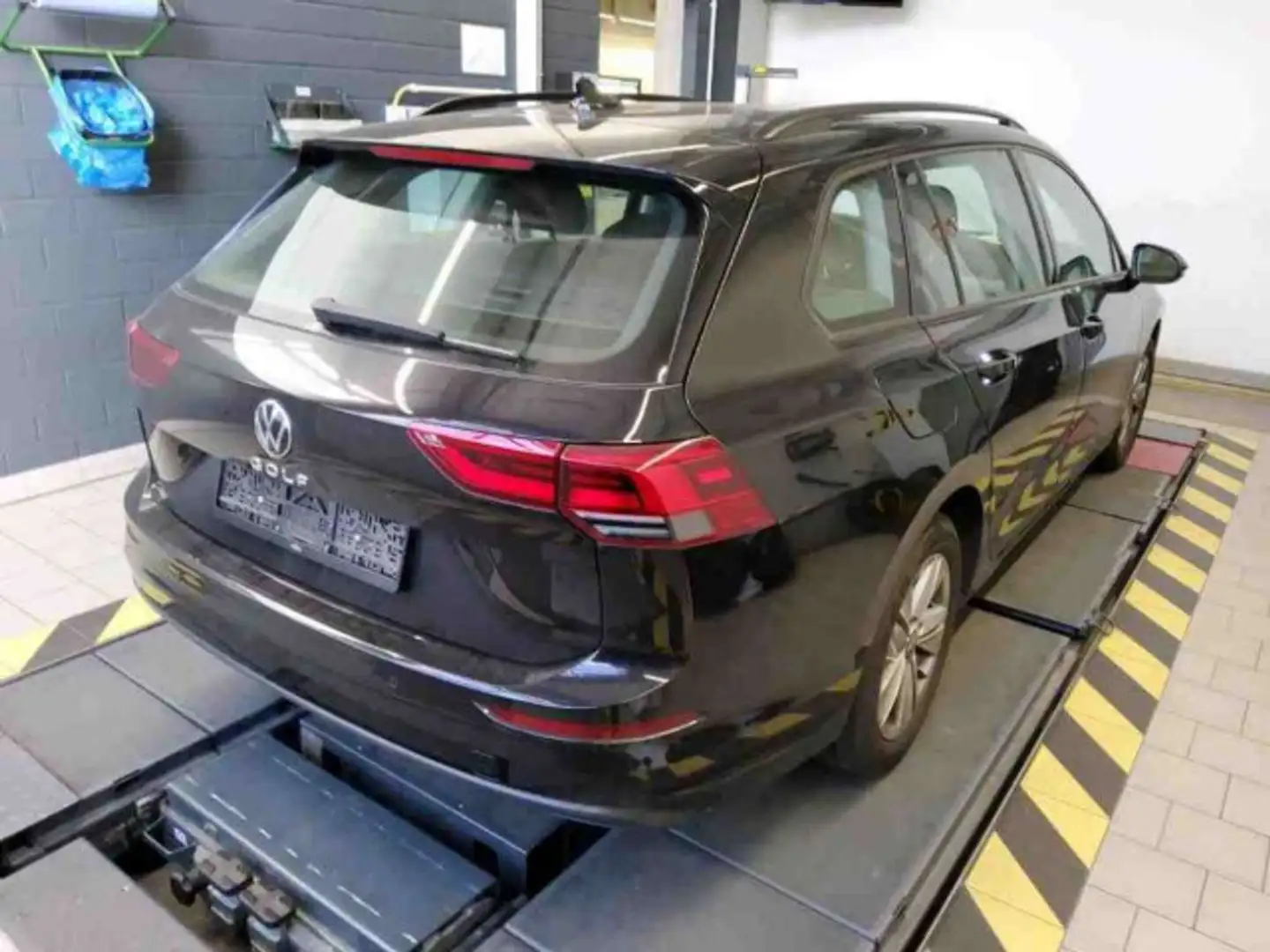 Volkswagen Golf Variant Life 2.0TDI DSG LED Navi ACC VC SHZ Schwarz - 2