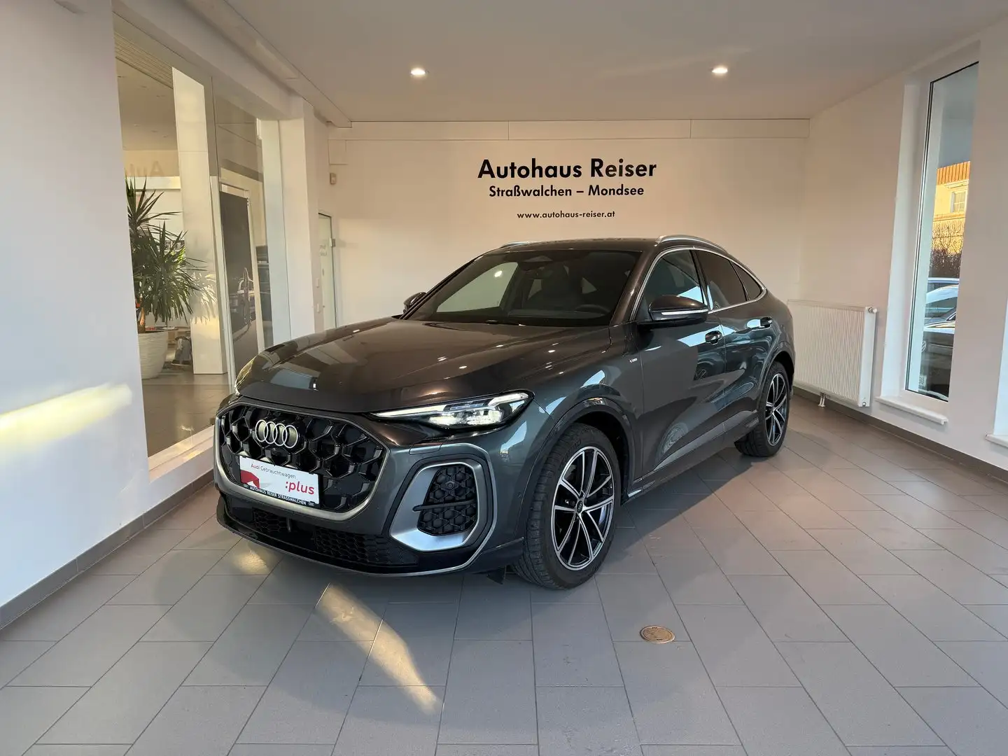 Audi Q5 TDI quattro 150 kW Grau - 2