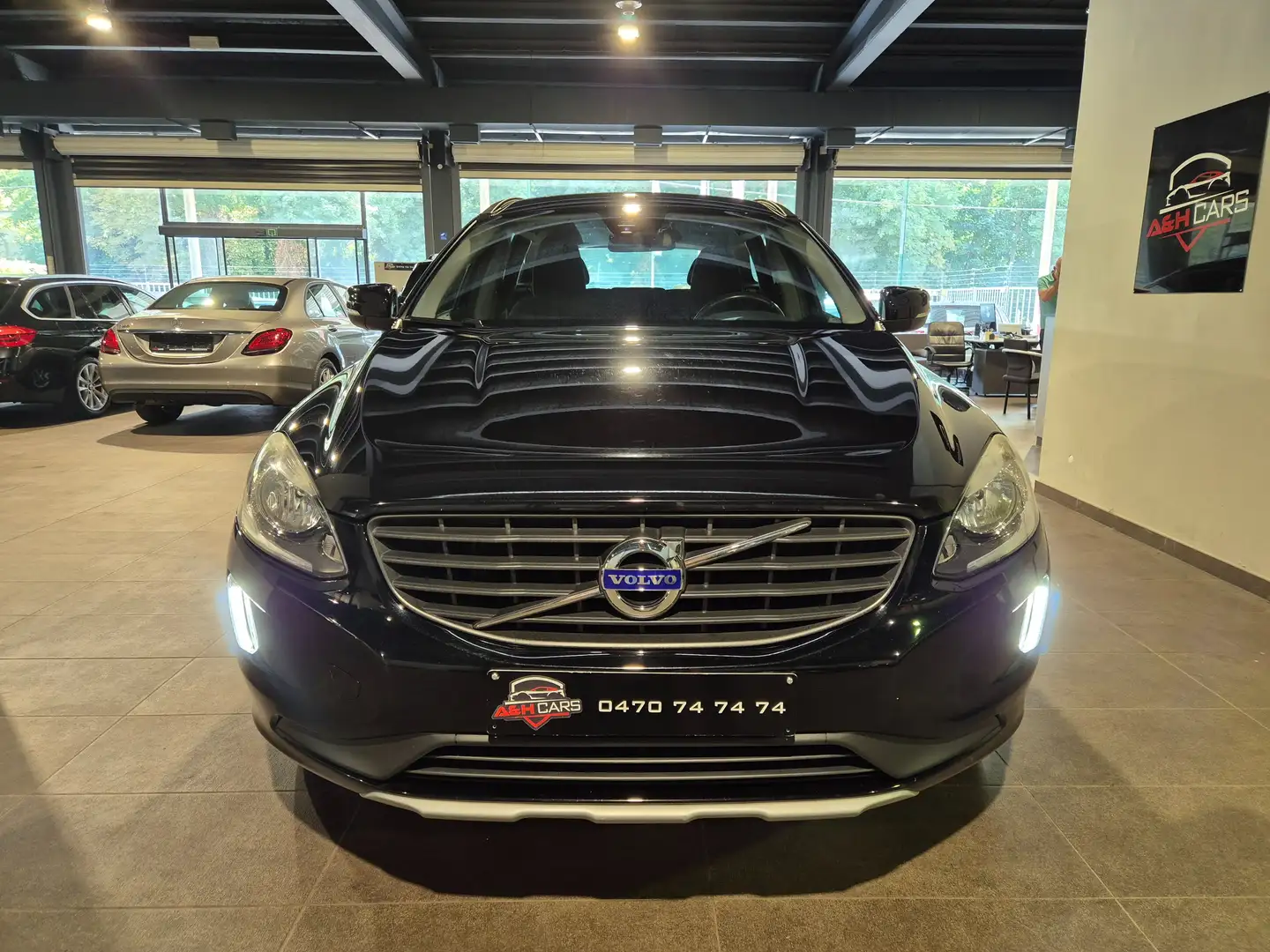 Volvo XC60 XC60 2.0 D3 Kinetic Noir - 2