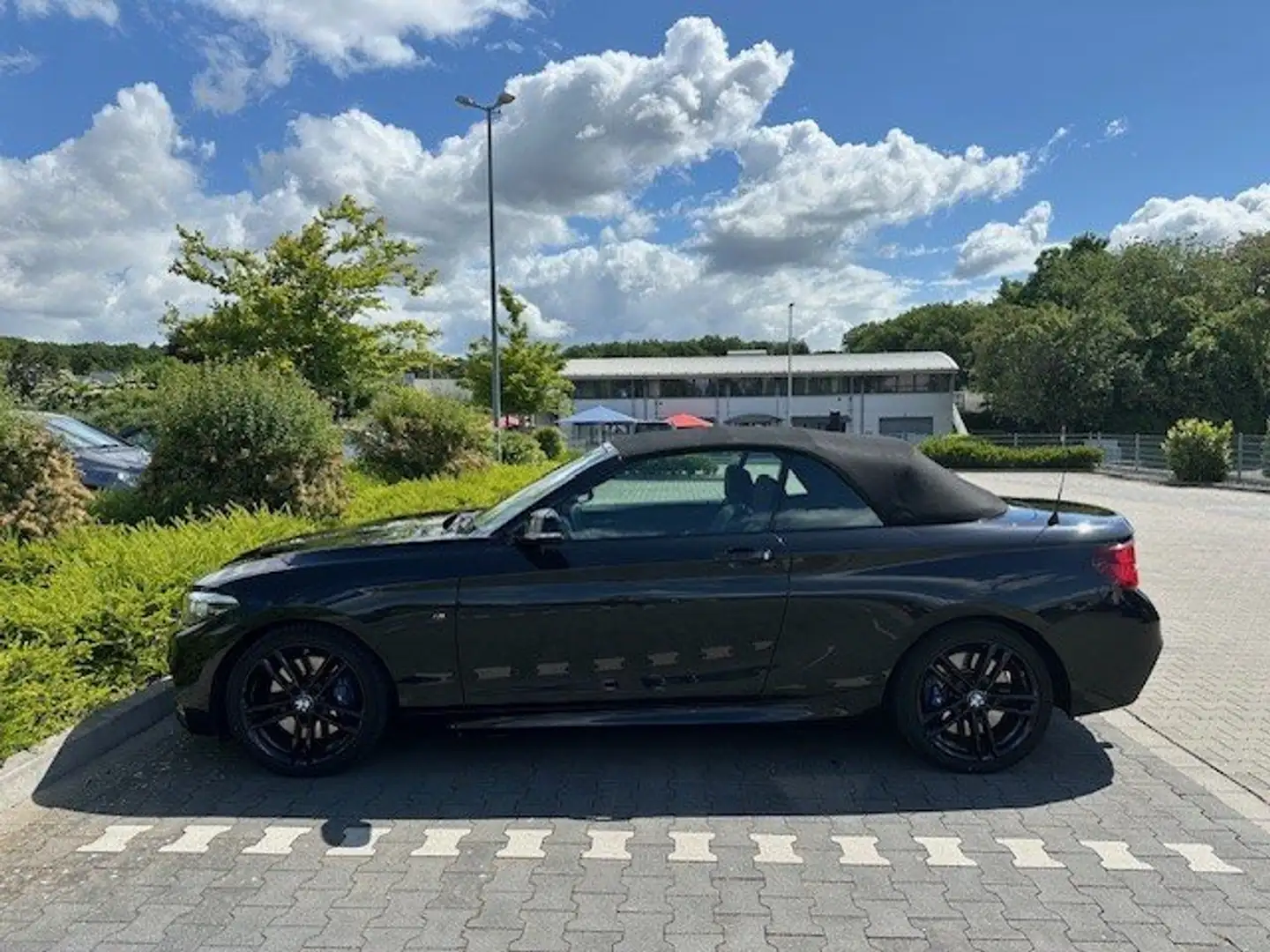BMW 240 M240i Cabrio Aut. Schwarz - 2