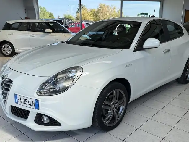 Alfa Romeo Giulietta Giulietta III 2010 1.4 t. Distinctive 120cv E6 PREZZO VERO