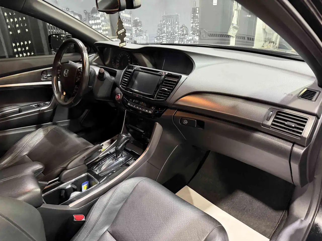 Honda Accord снимка Honda Accord