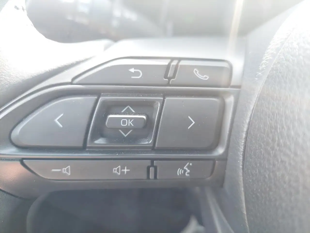 Toyota Yaris Cross 1.5 VVT-ie Hybrid 85kW Executive CVT, миниатюра 24