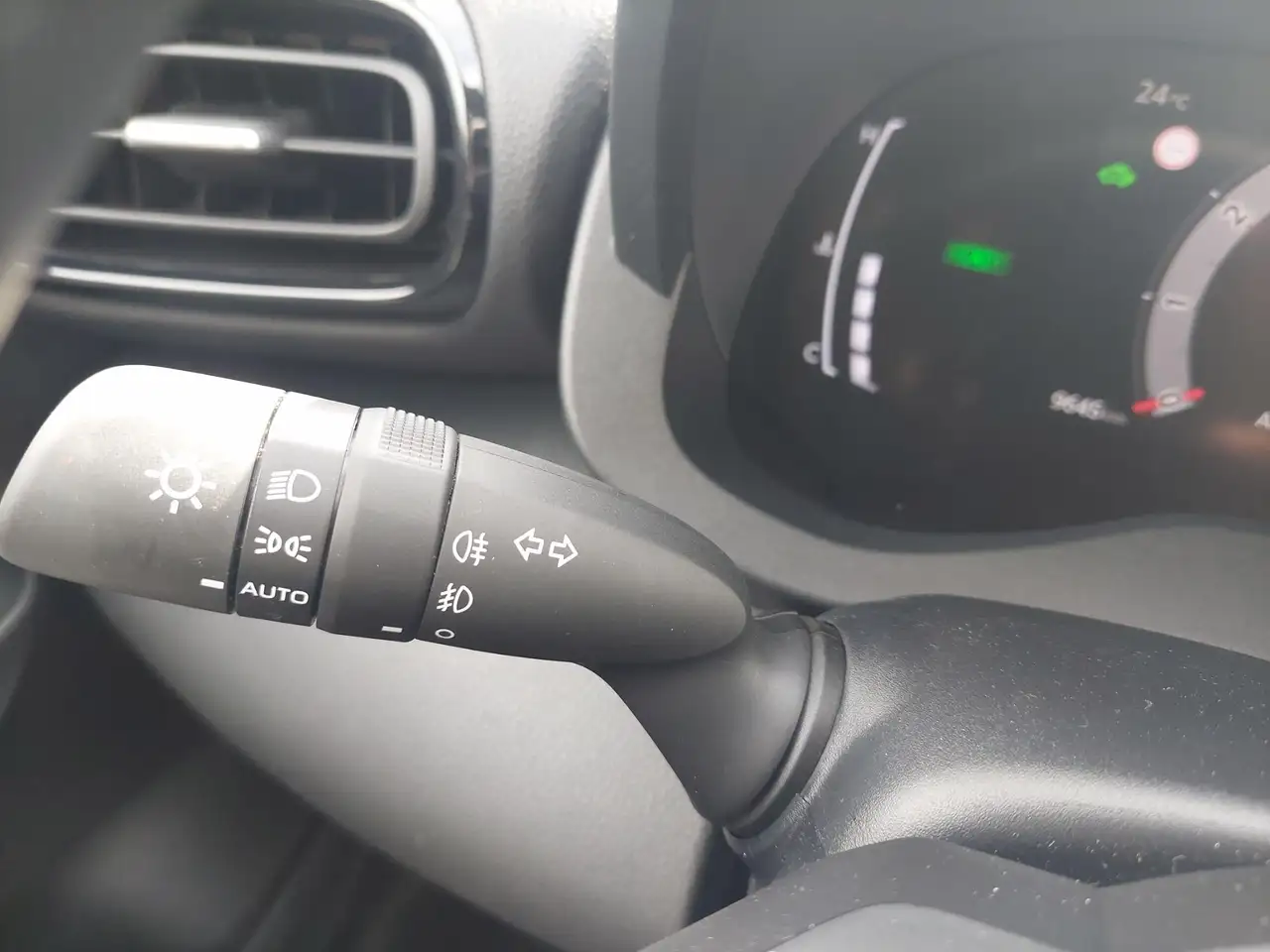 Toyota Yaris Cross 1.5 VVT-ie Hybrid 85kW Executive CVT, миниатюра 26
