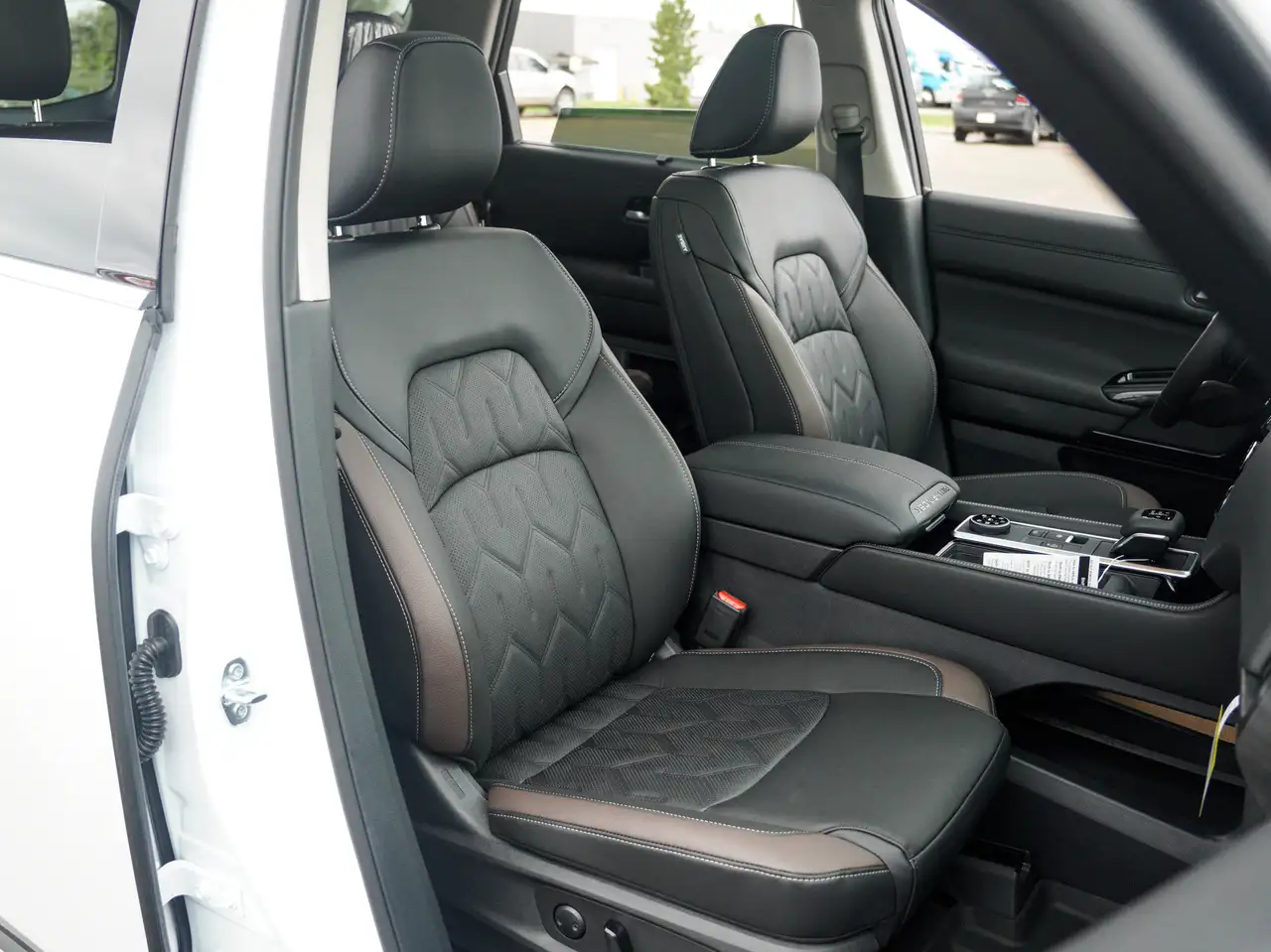 Nissan Pathfinder снимка Nissan Pathfinder