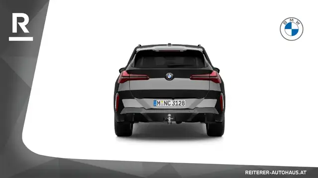 BMW X3 view 5