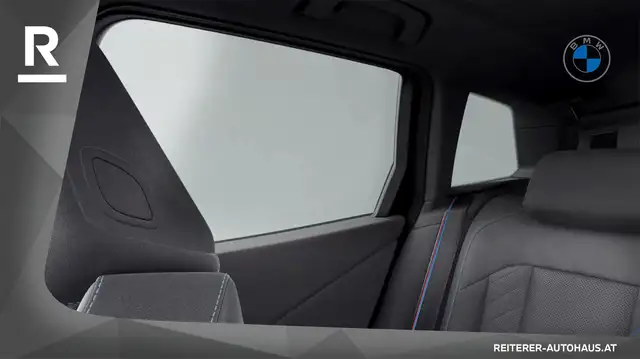 BMW X3 view 12