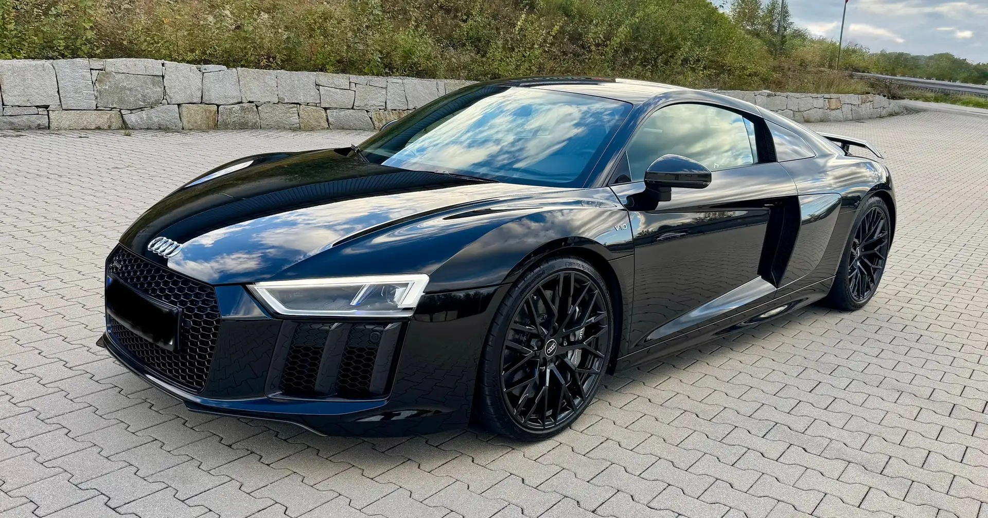 Audi R8 V10 plus 5.2 FSI quattro S tronic Schwarz - 2