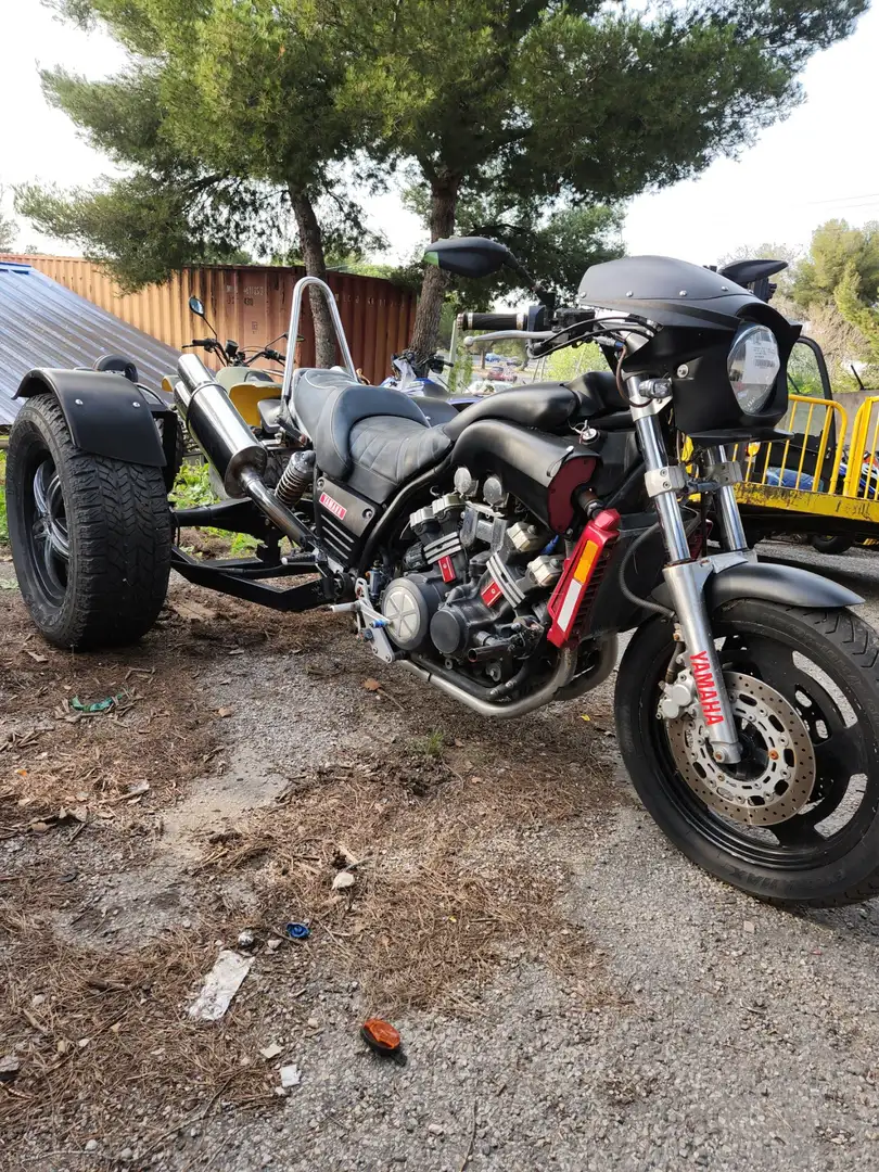 Yamaha Vmax Negro - 1
