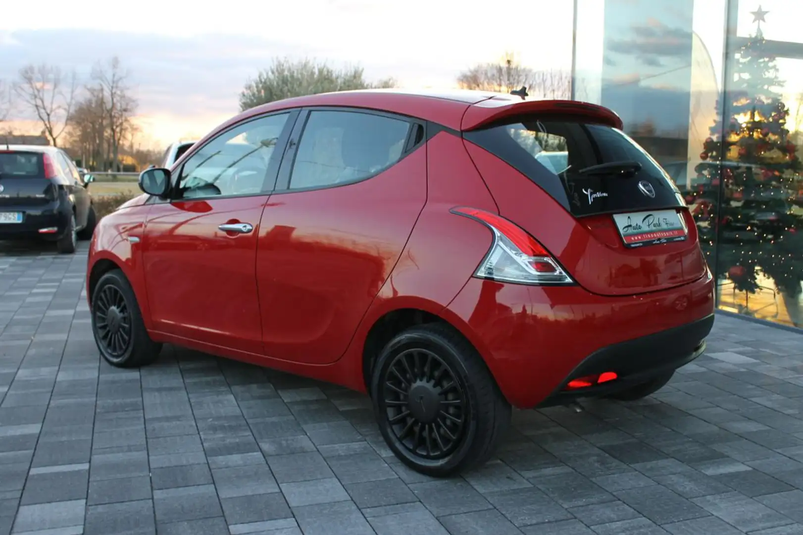 Lancia Ypsilon 1.0 FireFly 5 porte S&S Hybrid Ecochic Silver Rot - 2