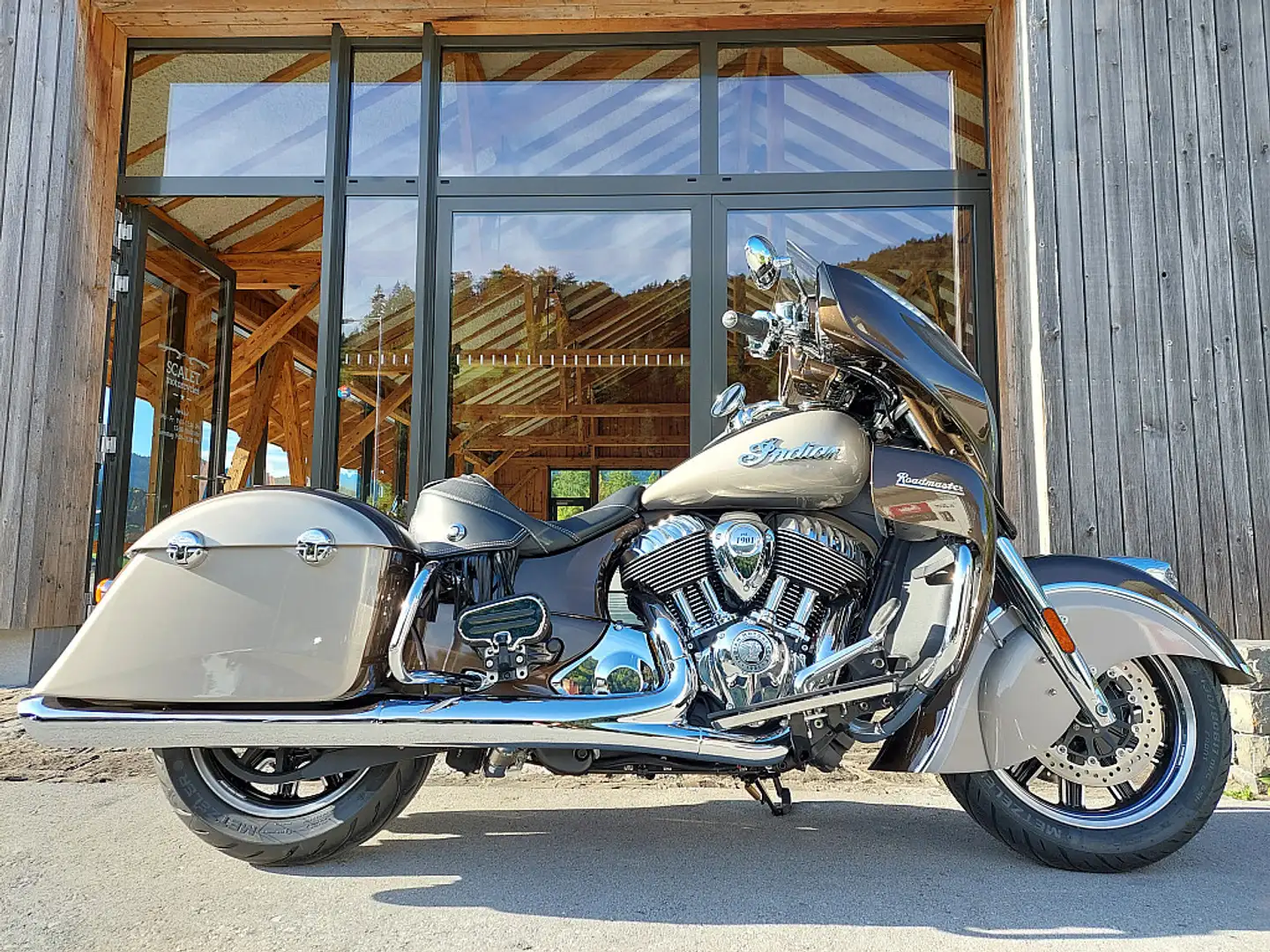 Indian Roadmaster Roadmaster - 1