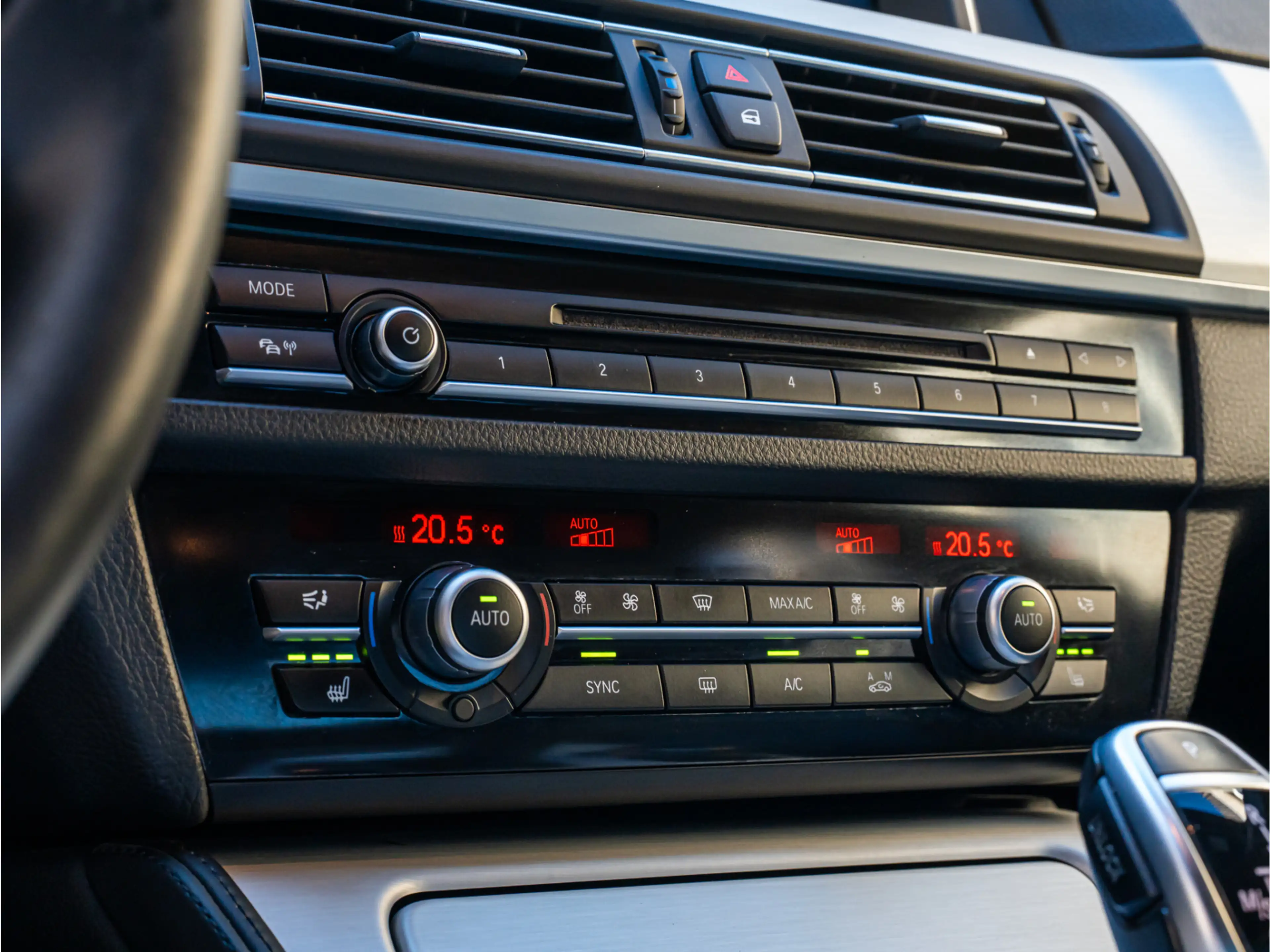 BMW 535 5-serie 535i High Exe M-Sport ORG NL HUD SHADOW LI — photo 12