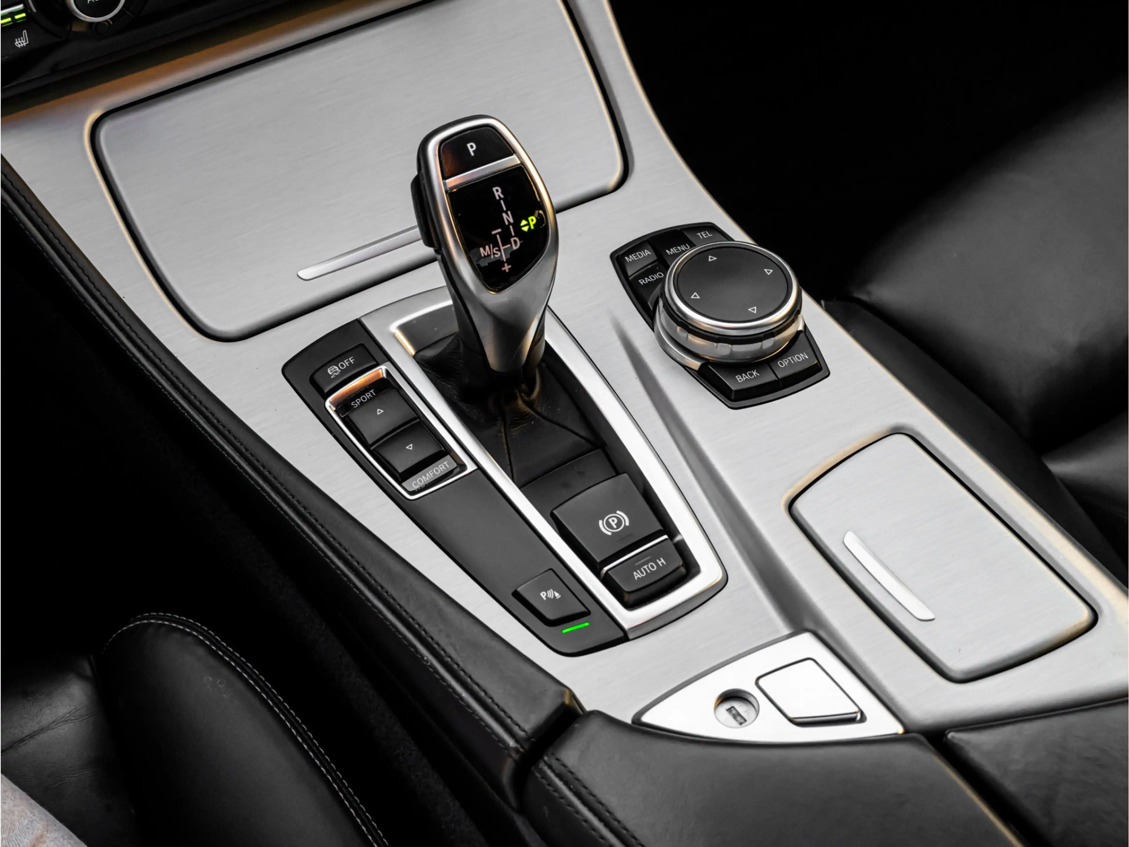 BMW 535 5-serie 535i High Exe M-Sport ORG NL HUD SHADOW LI — photo 25
