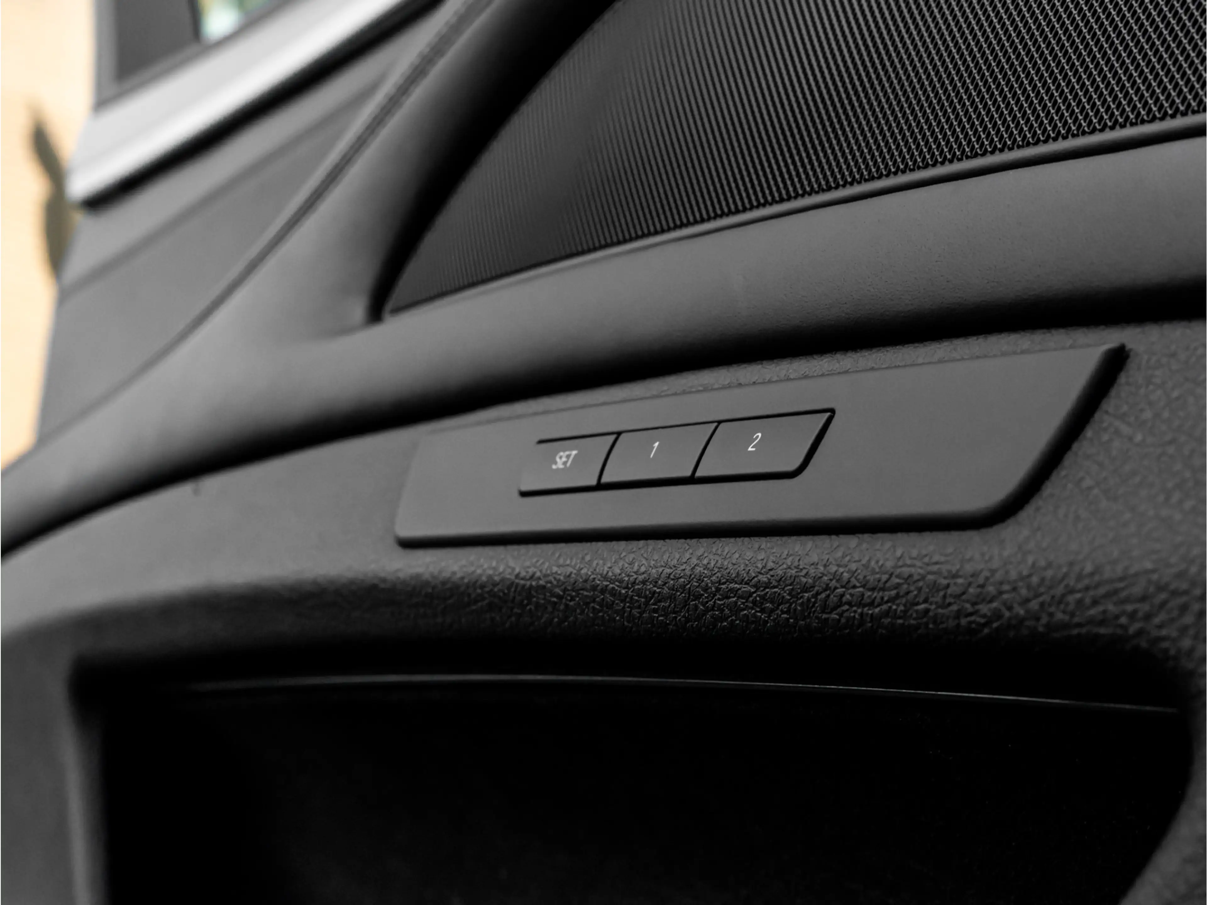 BMW 535 5-serie 535i High Exe M-Sport ORG NL HUD SHADOW LI — photo 10
