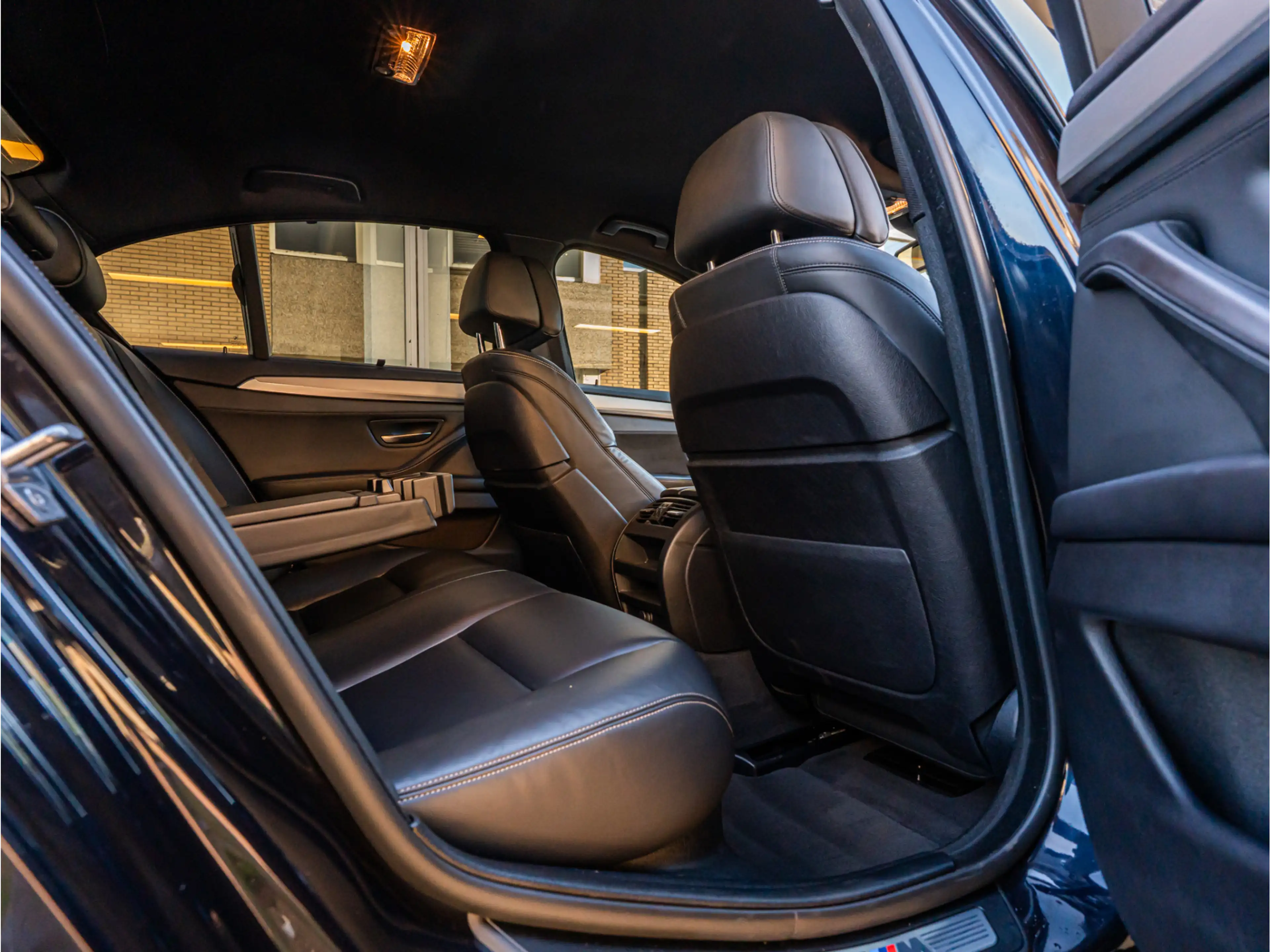 BMW 535 5-serie 535i High Exe M-Sport ORG NL HUD SHADOW LI — photo 21