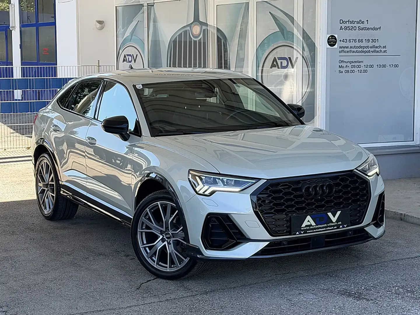 Audi Q3 Sportback 35 2.0 TDI S line Silber - 1
