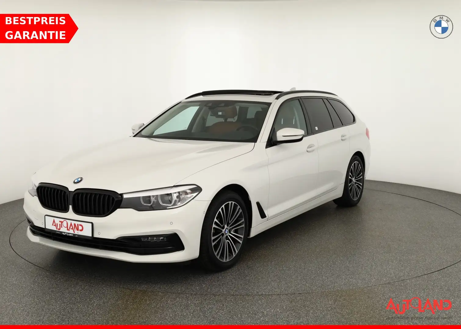 BMW 530 530d Touring xDrive Sport Line Standheizung AHK Blanc - 1