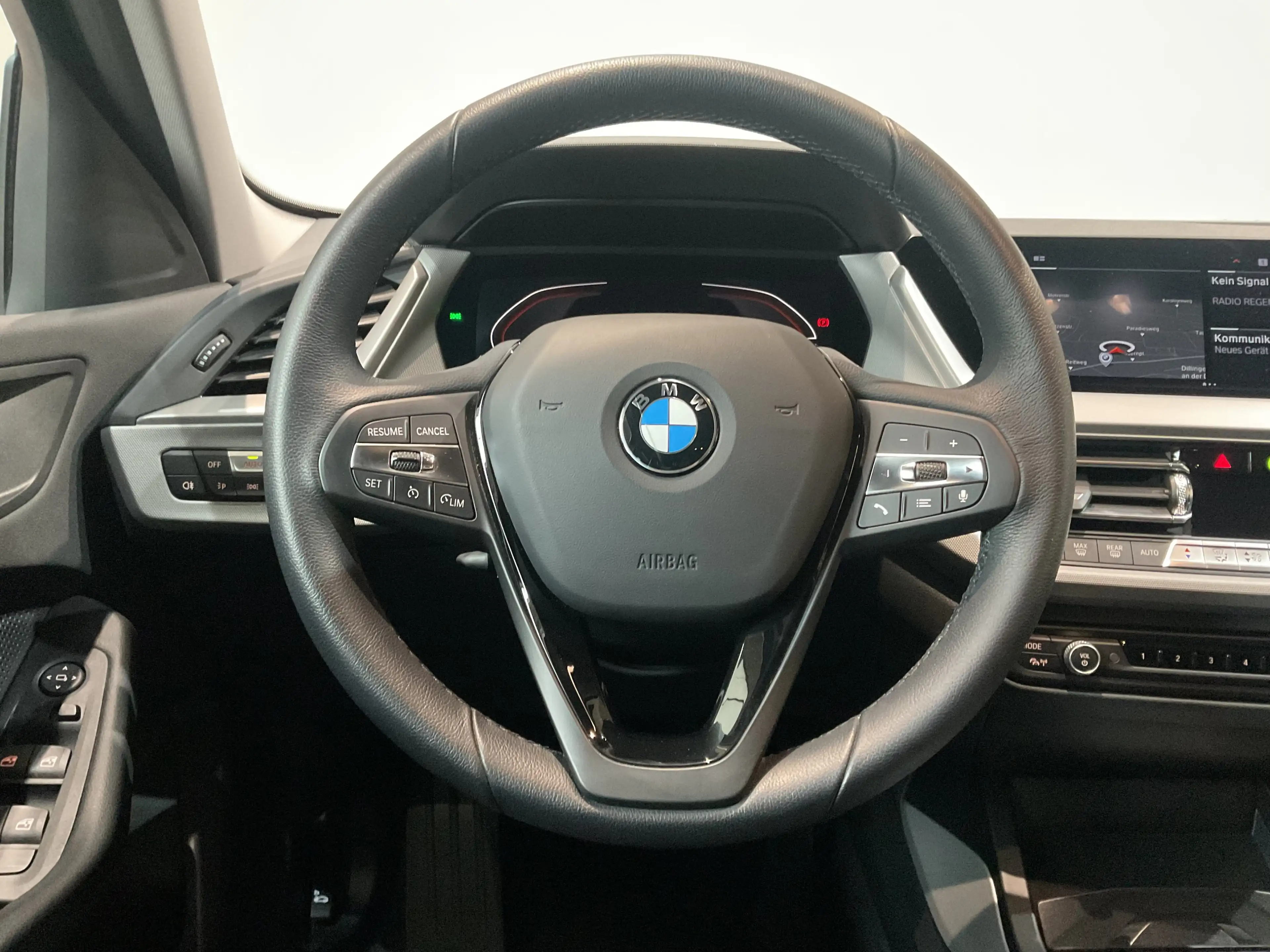 BMW 118 i |Komfortzugang |Sitzheizung |LED-Scheinwerfer — photo 4