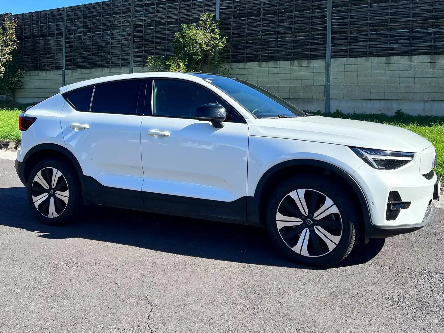 Volvo C40 C40 Recharge Twin 78kWh Ultimate Ultimate Weiß - 1