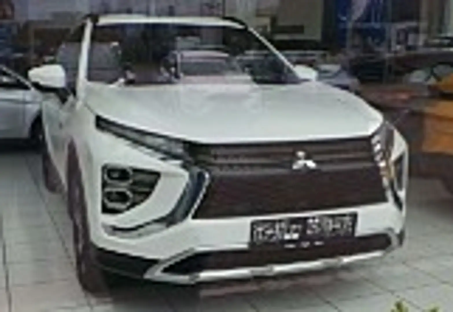 Mitsubishi Eclipse Cross 2,4 PHEV 4WD Intense+ CVT Aut. Weiß - 1