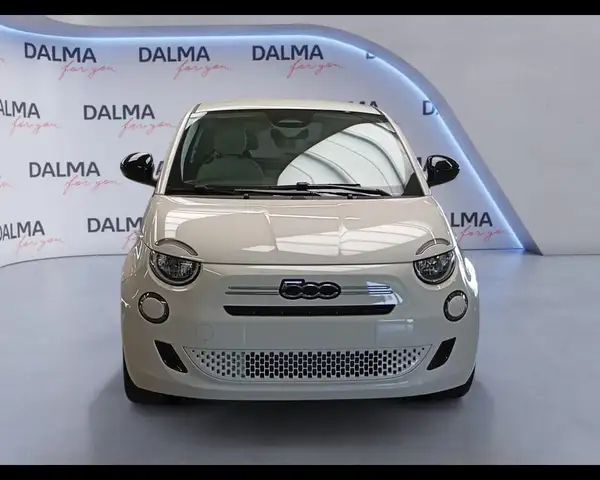Fiat 500 view 8