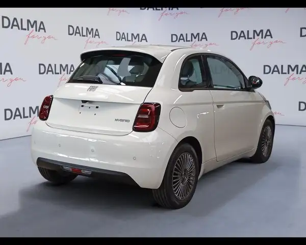 Fiat 500 view 5