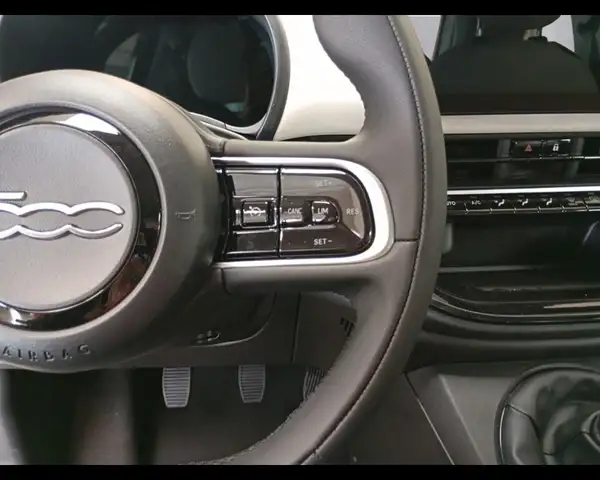 Fiat 500 view 13