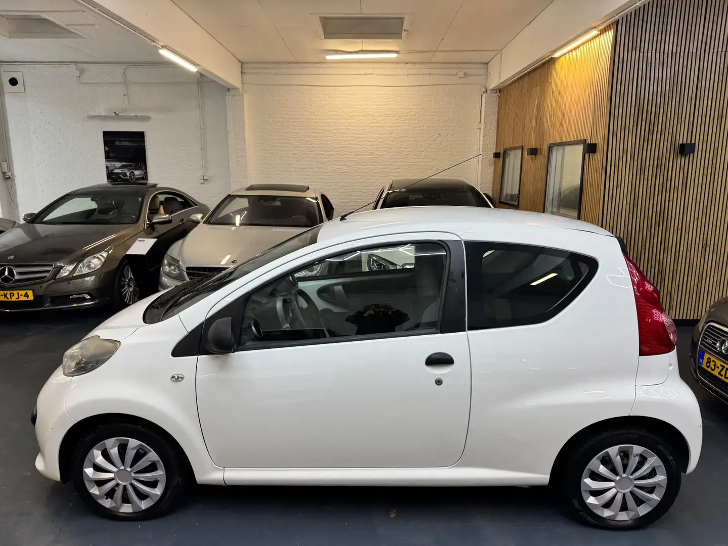 Peugeot 107 1.0-12V XR|INCL JAAR APK|IN TOPSTAAT|ZEER ZUINIG|L Wit - 2