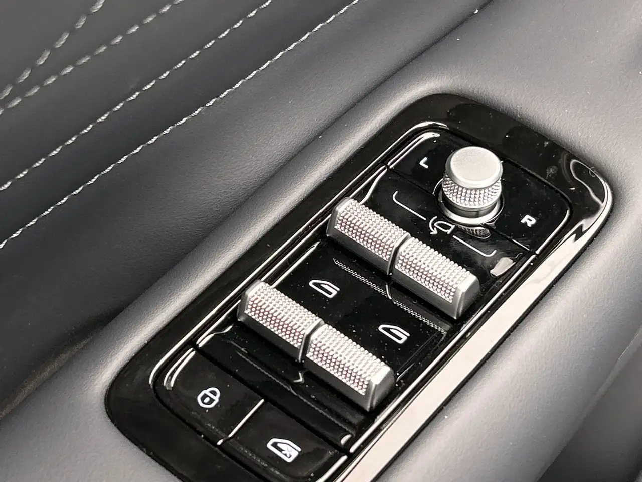 Geely Starray EM-i 2026 — фото 26