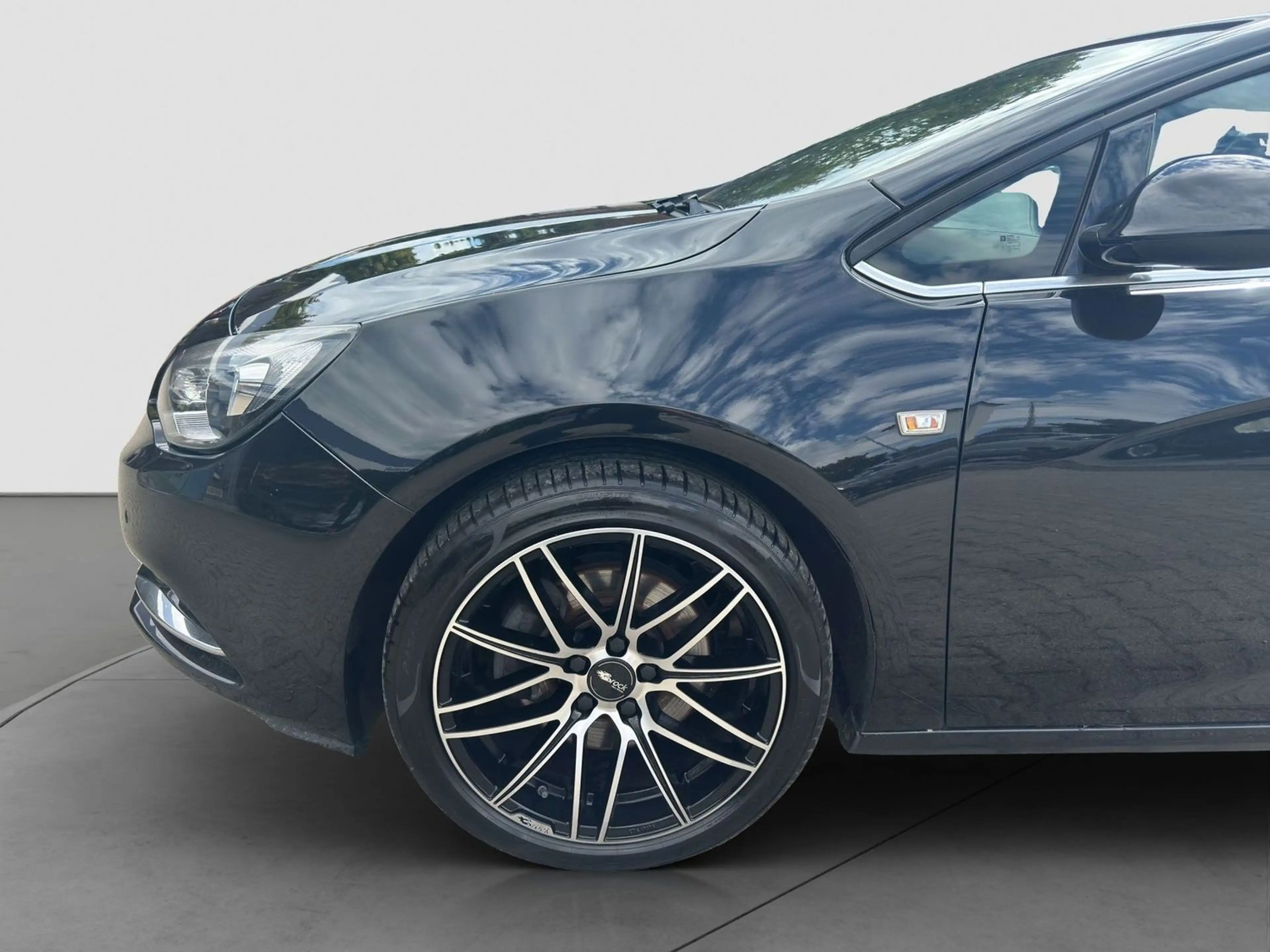 Opel Cascada Innovation Navi Sitzlüftung BiXenon Rcam — photo 4