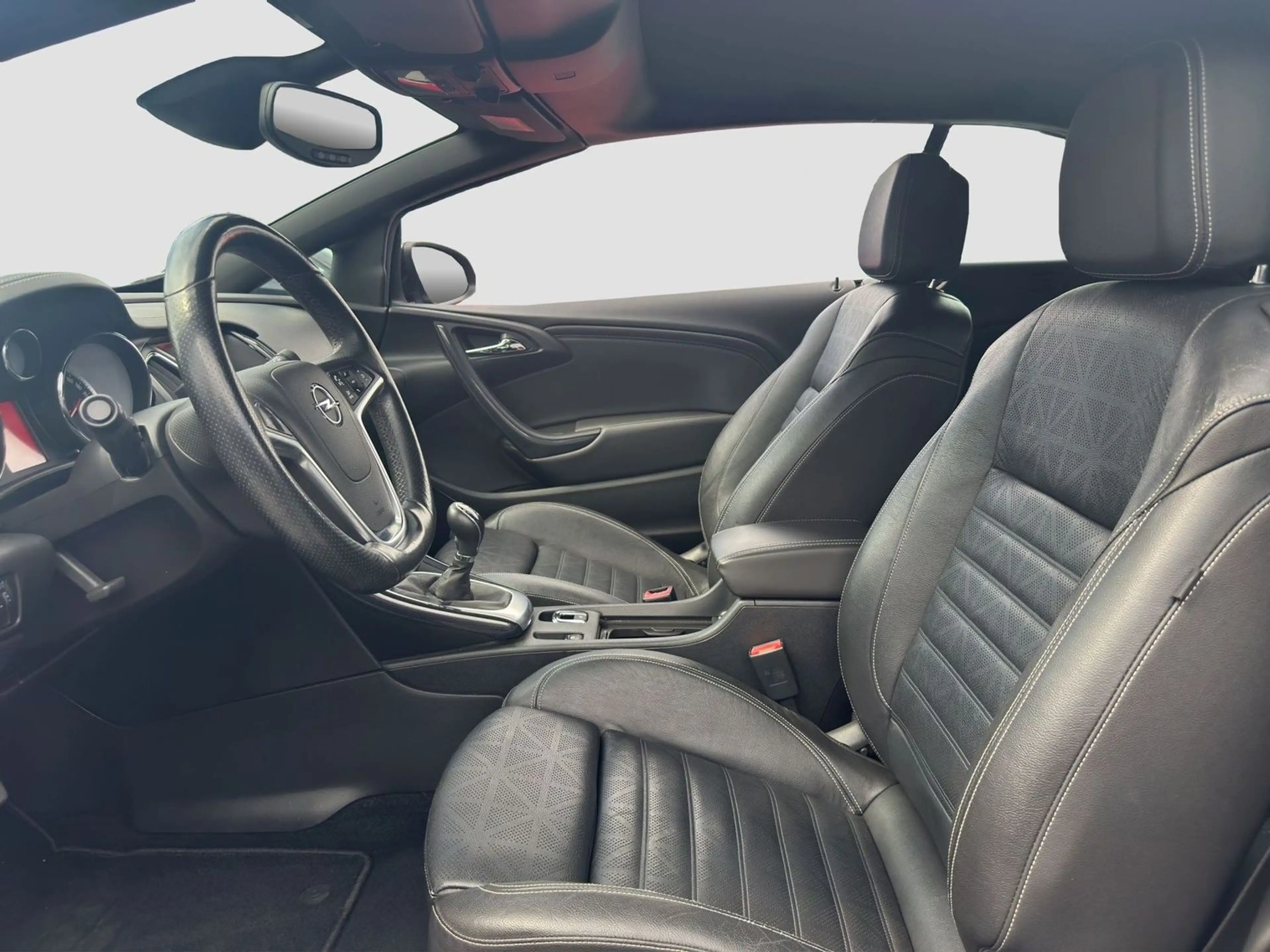 Opel Cascada Innovation Navi Sitzlüftung BiXenon Rcam — photo 10
