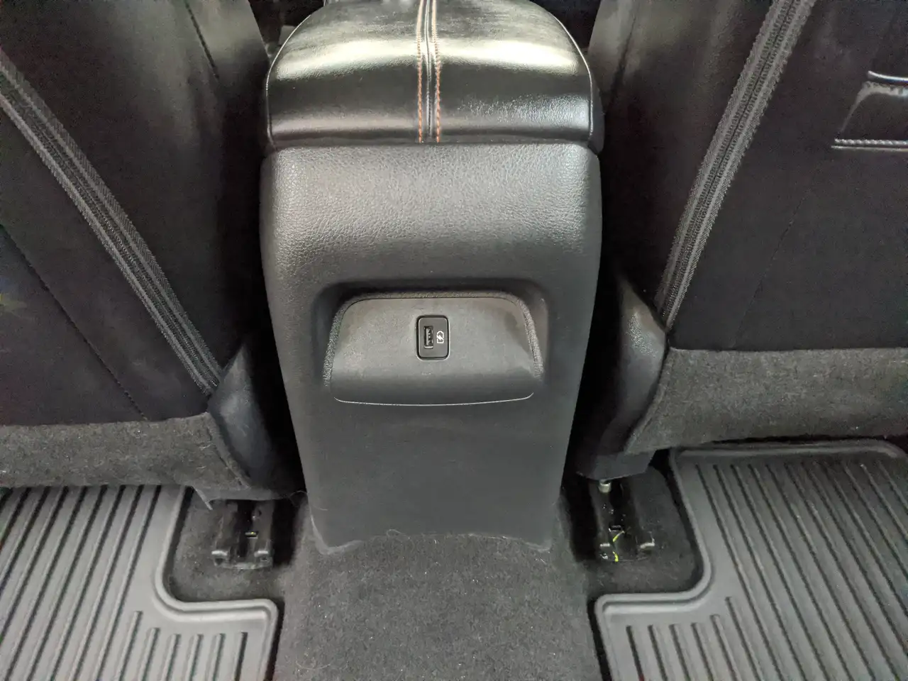 Nissan Sentra снимка Nissan Sentra
