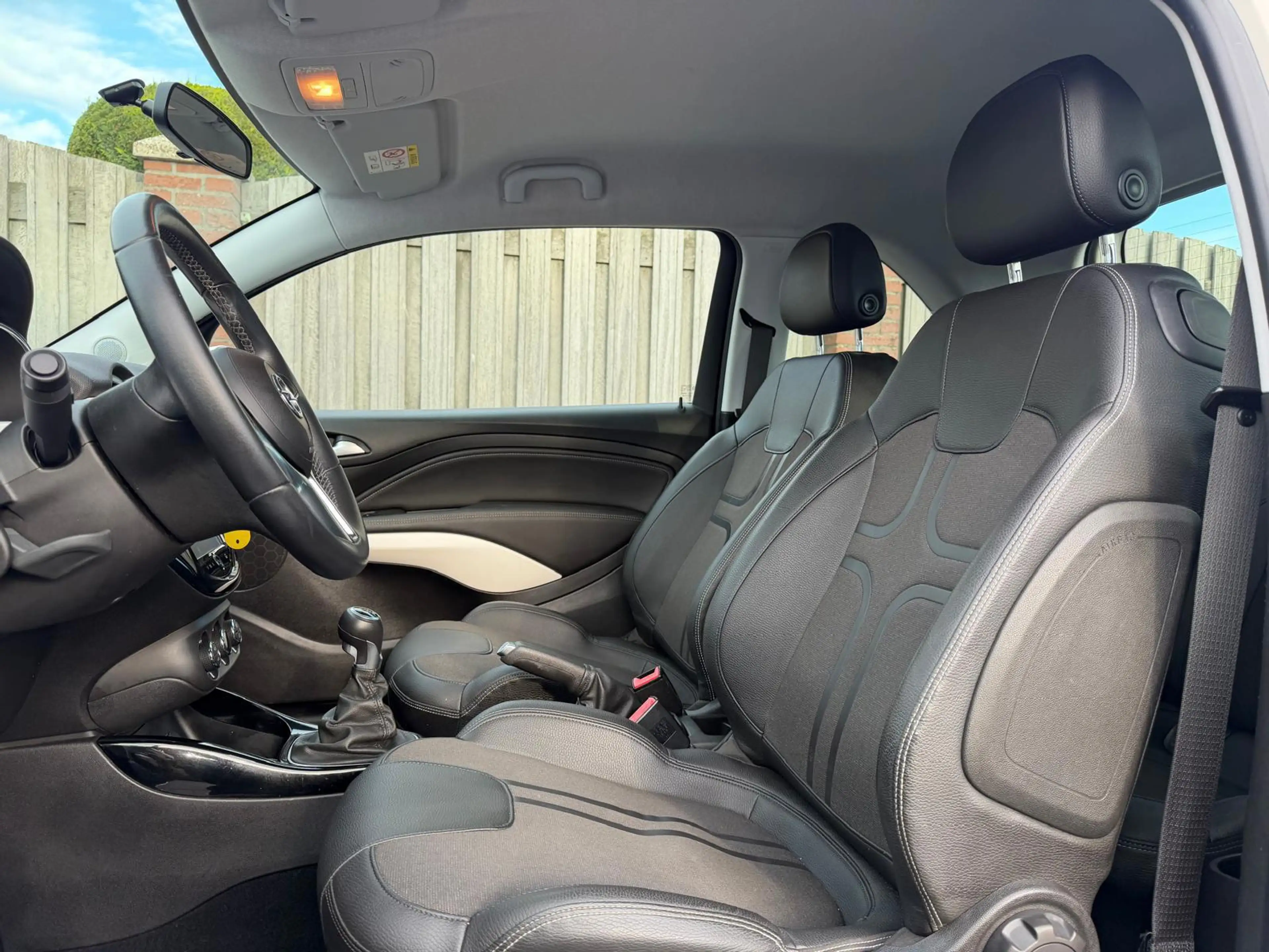 Opel Adam 1.4 Glam Favourite BLACK&WHITE EDITION CLIMATECONT — photo 11