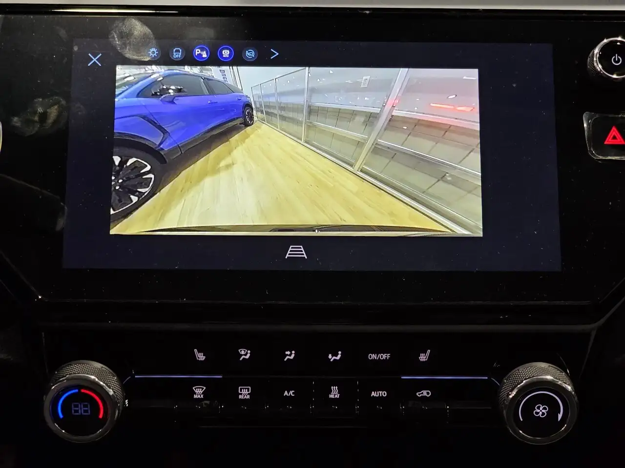 Chevrolet Bolt снимка Chevrolet Bolt